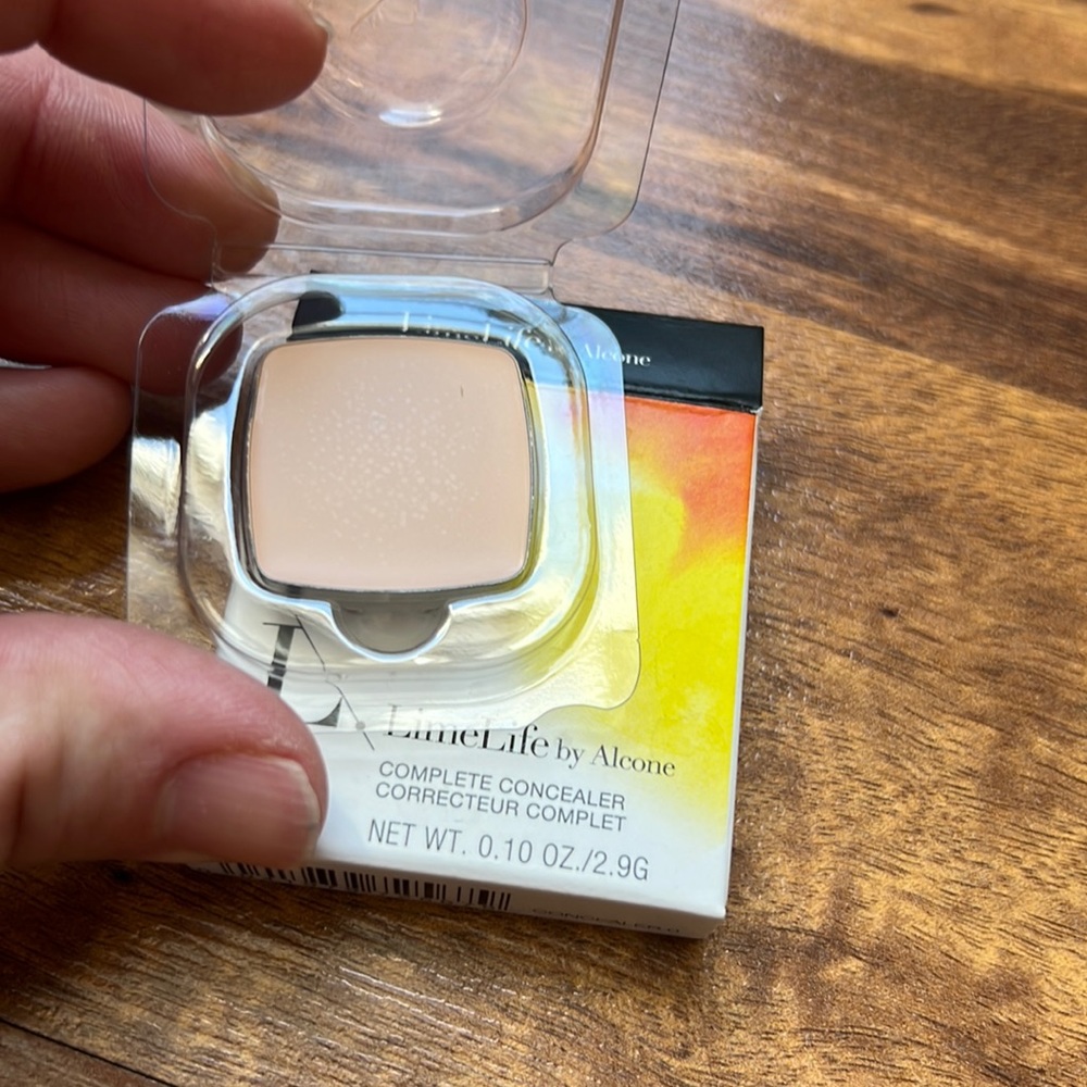 Limelife Concealer 0 NEW